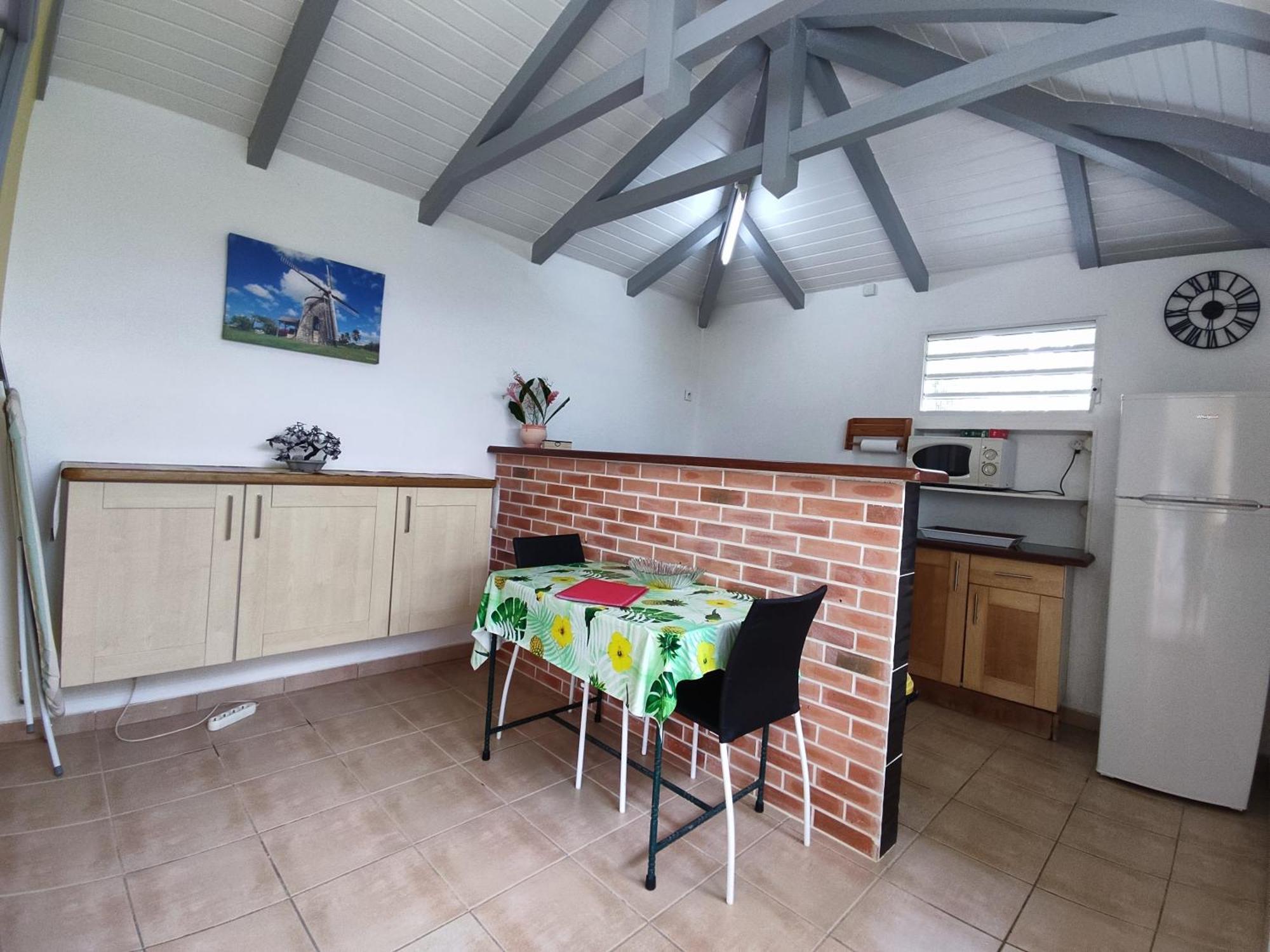 Bungalow With Sea View In เดเอ ห้อง รูปภาพ